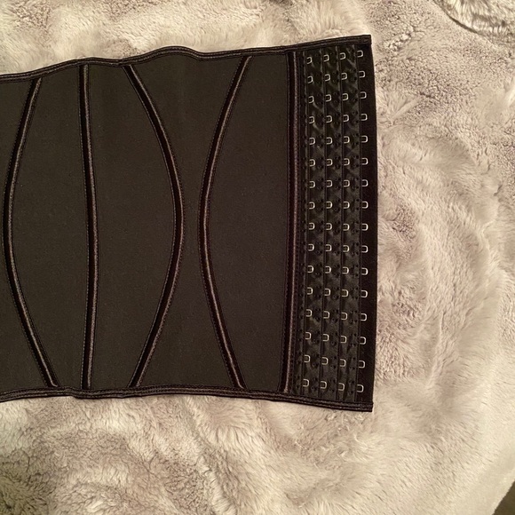 Belt - Picture 4 of 4